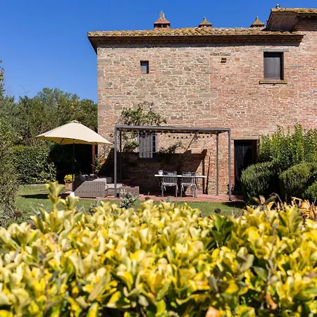 Charming With Swimming Pool Spacious Terrace And Private Garden Ferienhaus