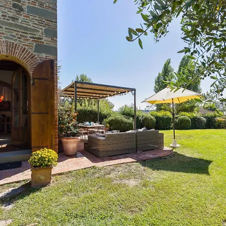 Casa vacanze Charming With Swimming Pool Spacious Terrace And Private Garden Cortona